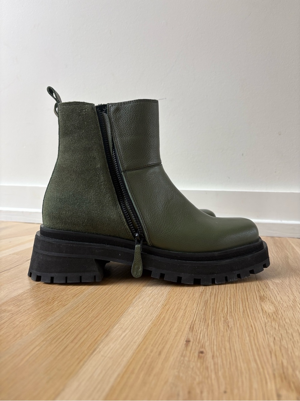 Rotunda Olive Green Chunky Leather Ankle Boots
